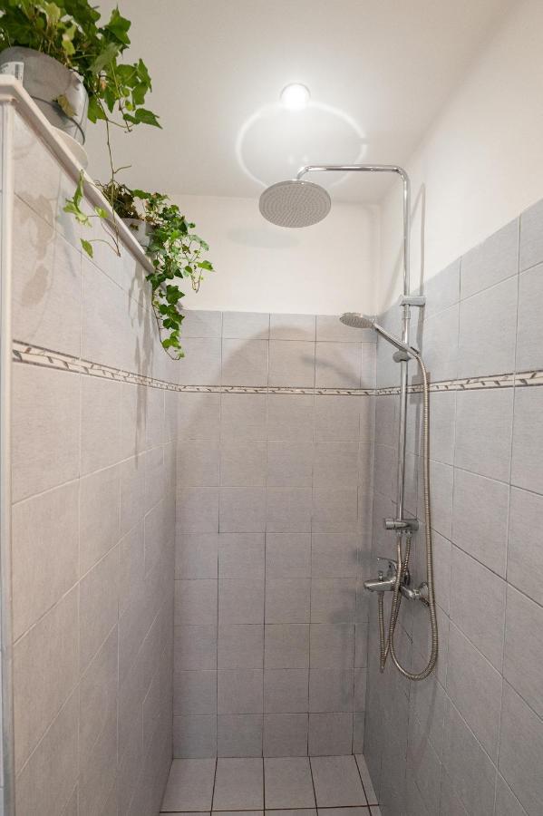 Sunny Yard Apartments Poros Town Zewnętrze zdjęcie